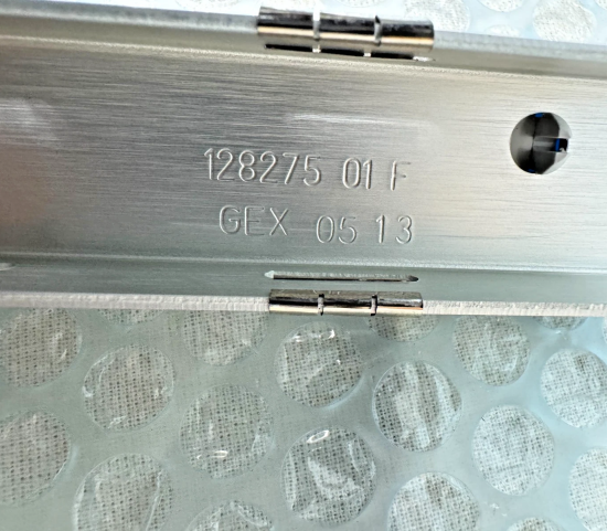 لوحة واجهة التوسعة المستقبلية لسيارة بنتلي نيفادا 128275-01