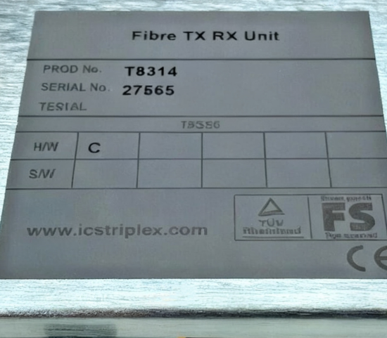 وحدة الإرسال والاستقبال بالألياف الضوئية الموثوقة ICS Triplex T8314